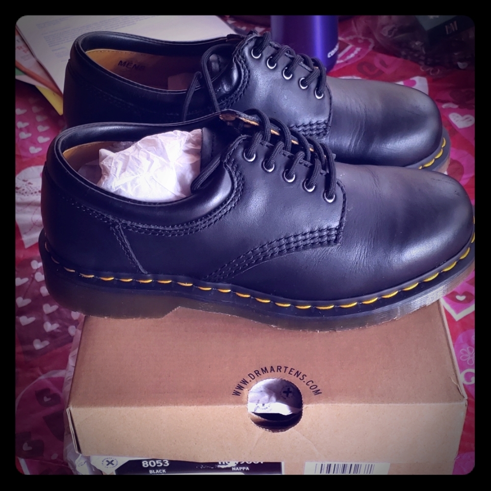 NIB...Dr. MARTENS SHOE